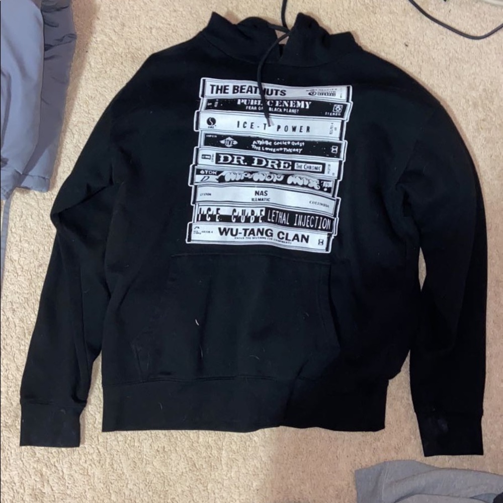 sweatshirt